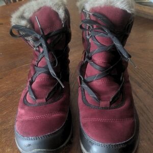 Women's Sorel Winter Snow Boots, Size 10, Wine, Burgundy, Waterproof Suede